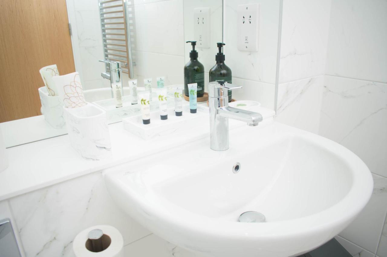 Exoticstay Apartments - Ultra Luxe Top Floor Suite - City Centre Apartment With Cube View - Smart 4K Tv With Ultrafast Wifi & Netflix Birmingham Exterior photo